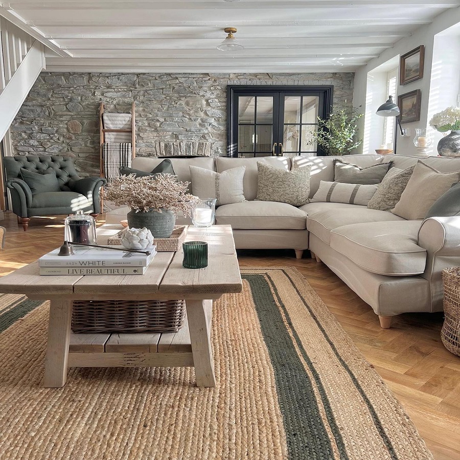 Complementing Your Grey Sofa and Carpet with Colorful Accents
